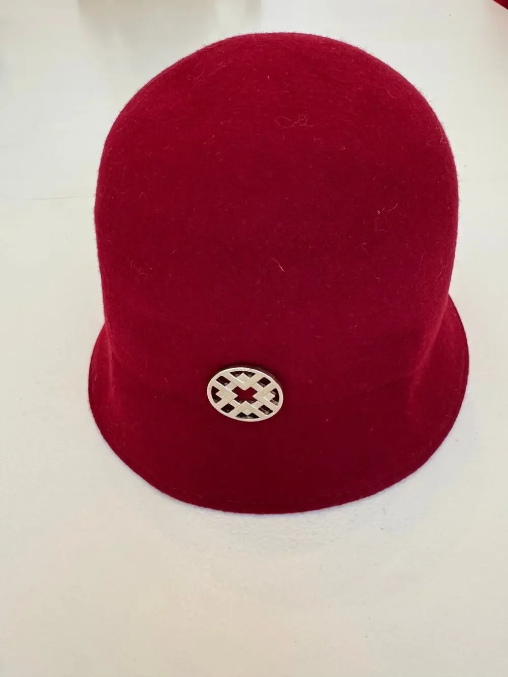 Jaclyn Smith Women's 100% Felted Wool Red Cloche Hat One Size Downton Abbey